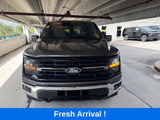 2025 Ford F-150 XLT photo 16