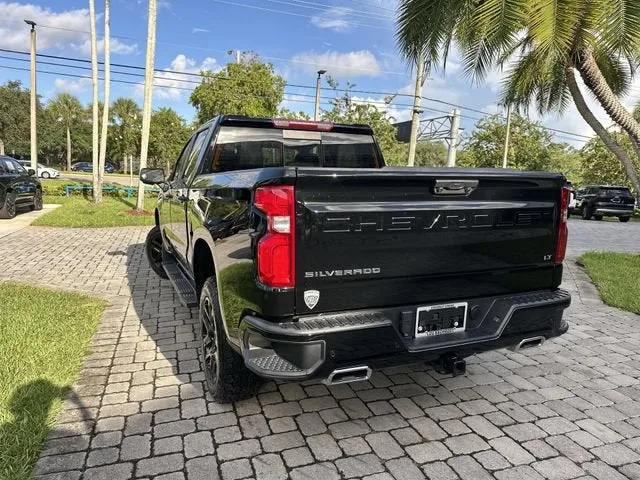 2024 Chevrolet Silverado 1500 LT Trail Boss photo 12