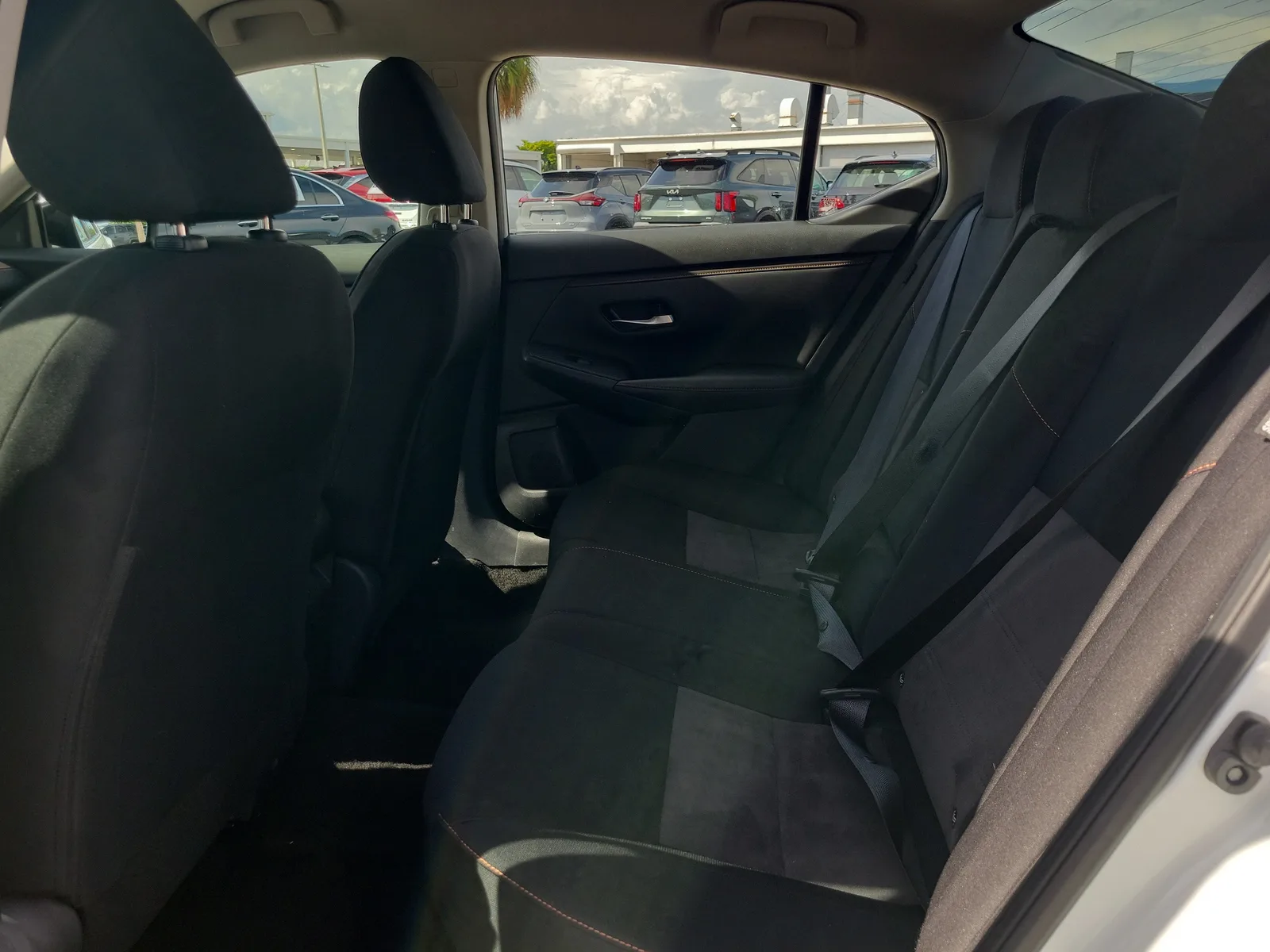 2021 Nissan Sentra SR photo 14