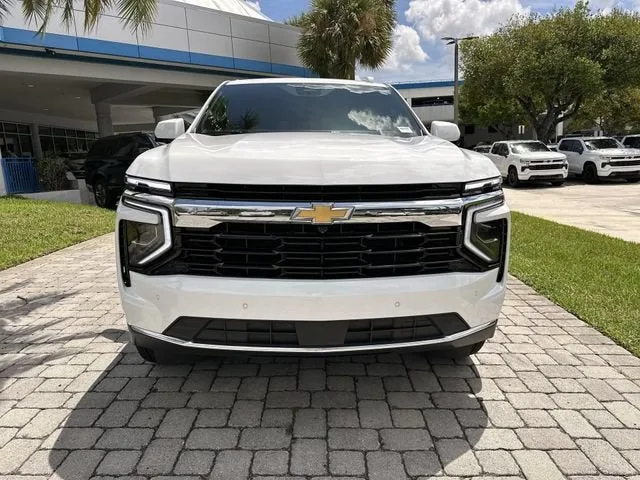 2025 Chevrolet Tahoe LS photo 19