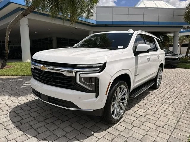 2025 Chevrolet Tahoe LS photo 20