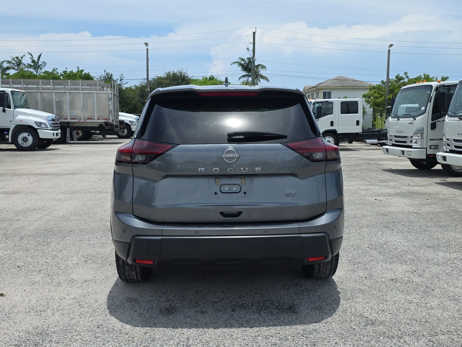 2024 Nissan Rogue SV photo 6