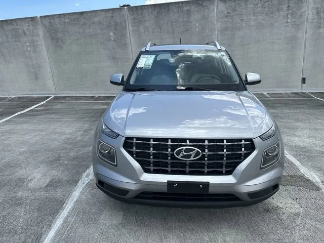 2025 Hyundai Venue SEL photo 36