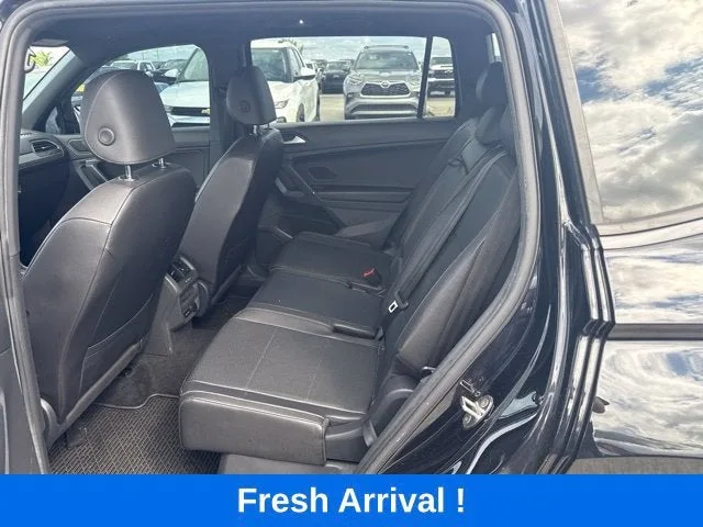 2020 Volkswagen Tiguan SE photo 3