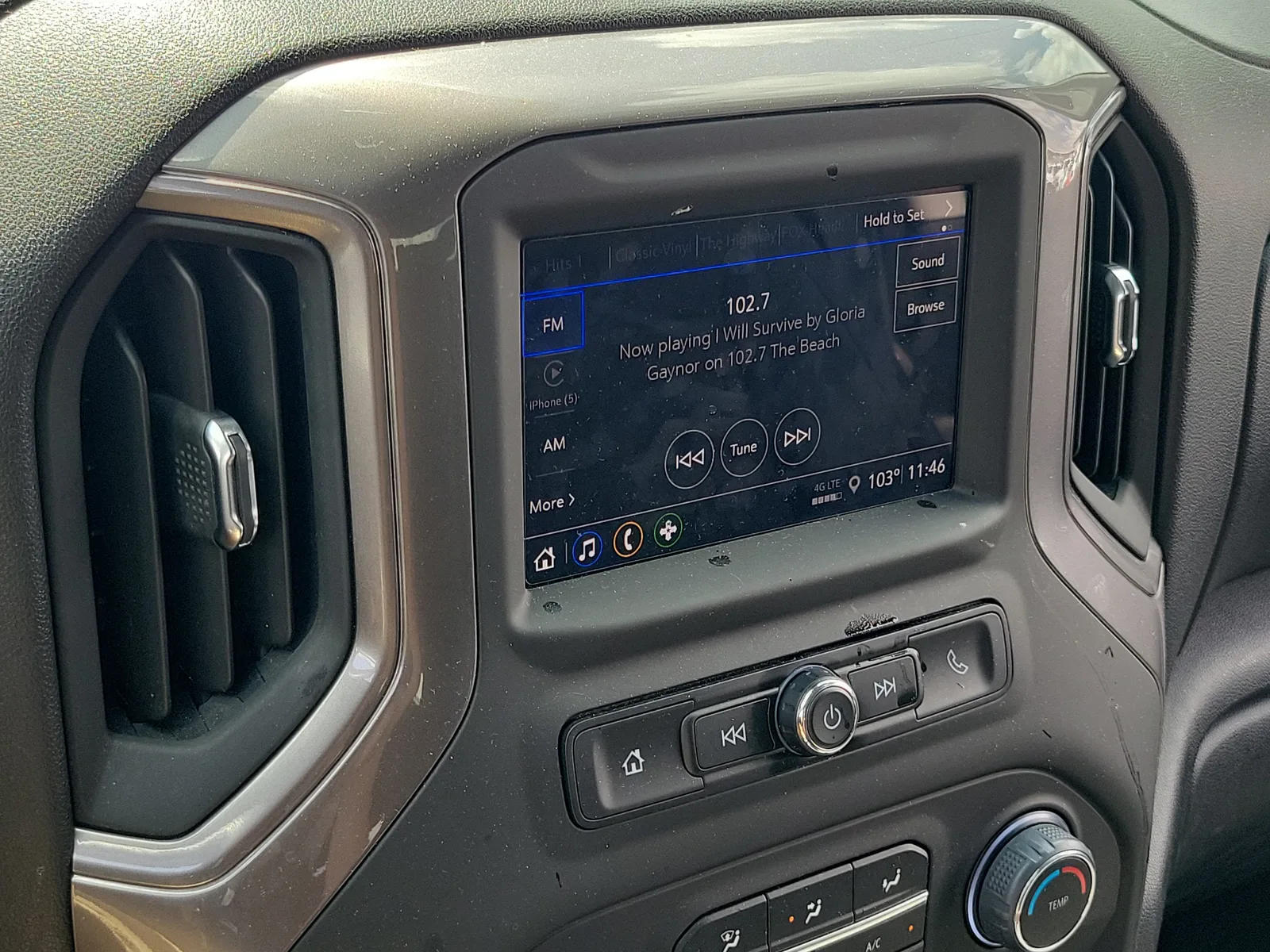 2025 Chevrolet Silverado 1500 Custom photo 16
