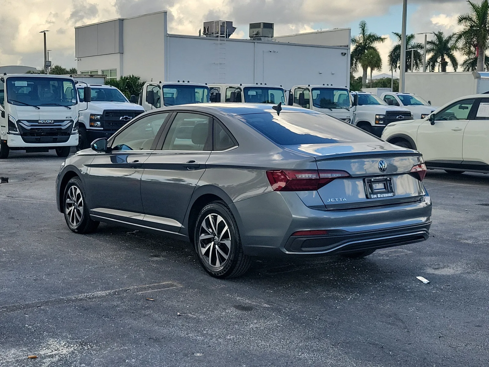2023 Volkswagen Jetta S photo 5