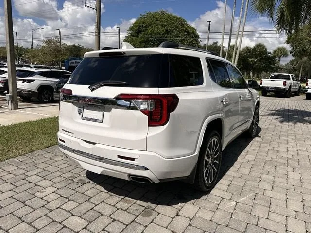 2021 GMC Acadia Denali photo 37