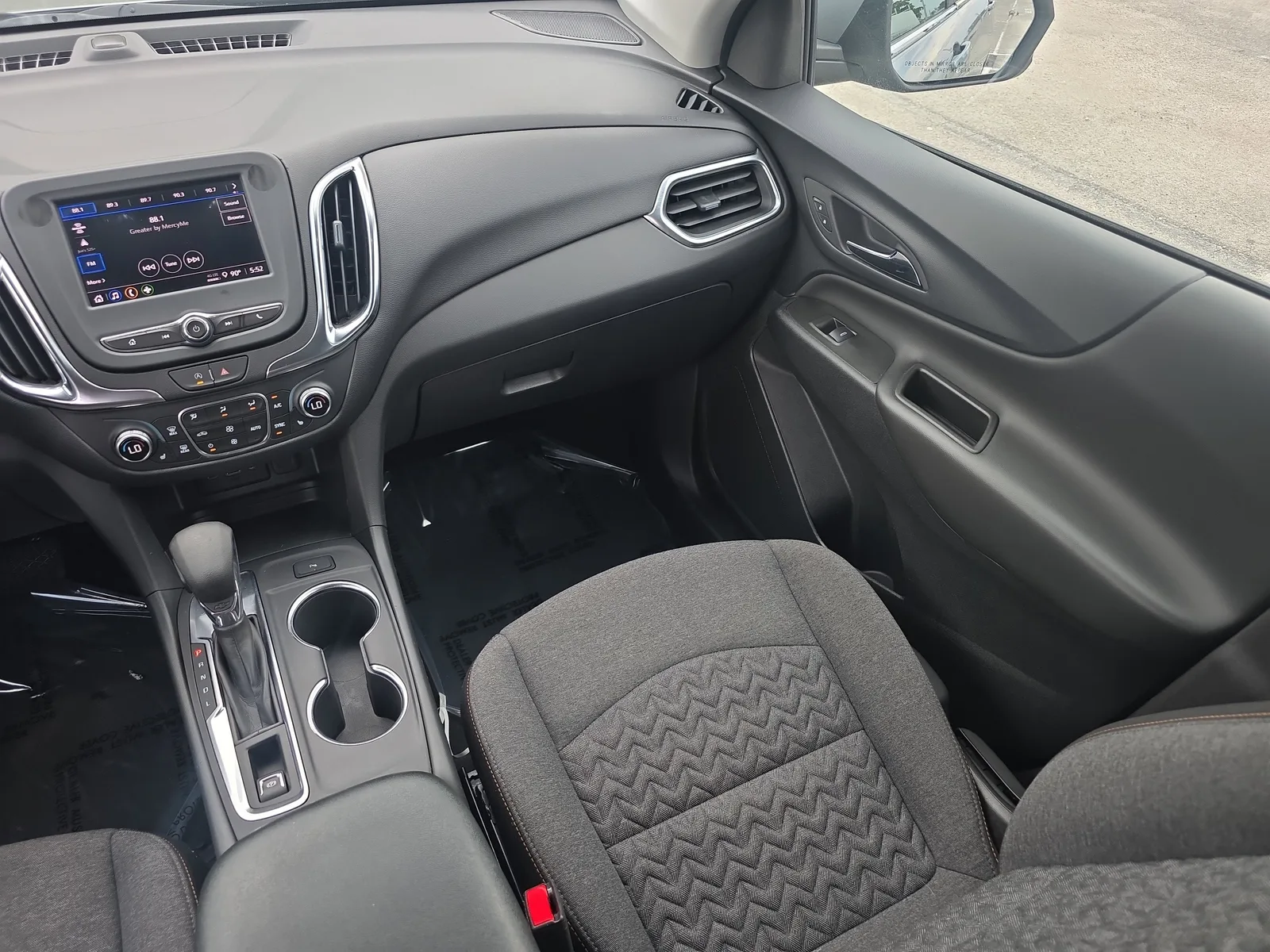2024 Chevrolet Equinox LT photo 20