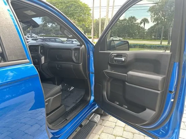2022 Chevrolet Silverado 1500 Custom photo 23