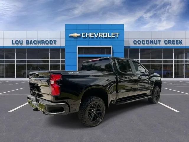 2022 Chevrolet Silverado 1500 LT Trail Boss photo 8