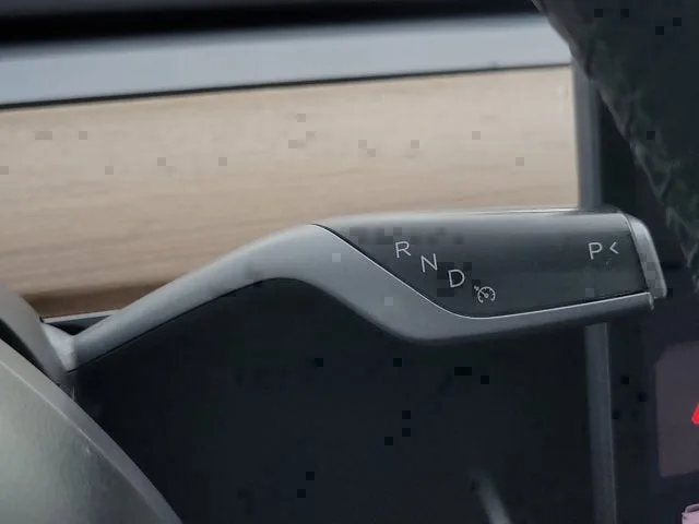 2020 Tesla Model Y Long Range photo 28