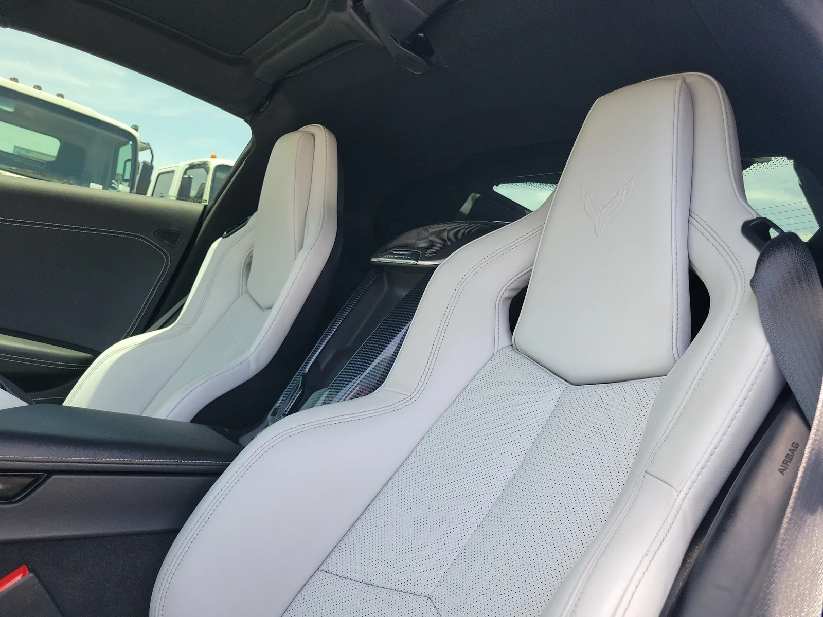 2022 Chevrolet Corvette Stingray 2LT photo 18