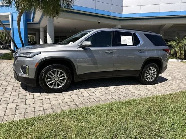 2023 Chevrolet Traverse LT Cloth photo 31