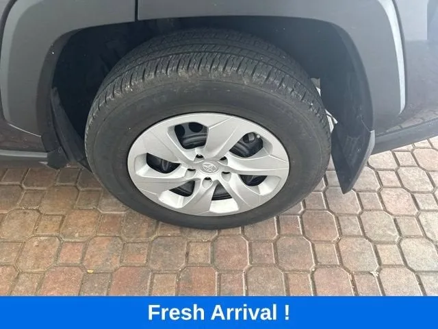 2024 Toyota RAV4 LE photo 18