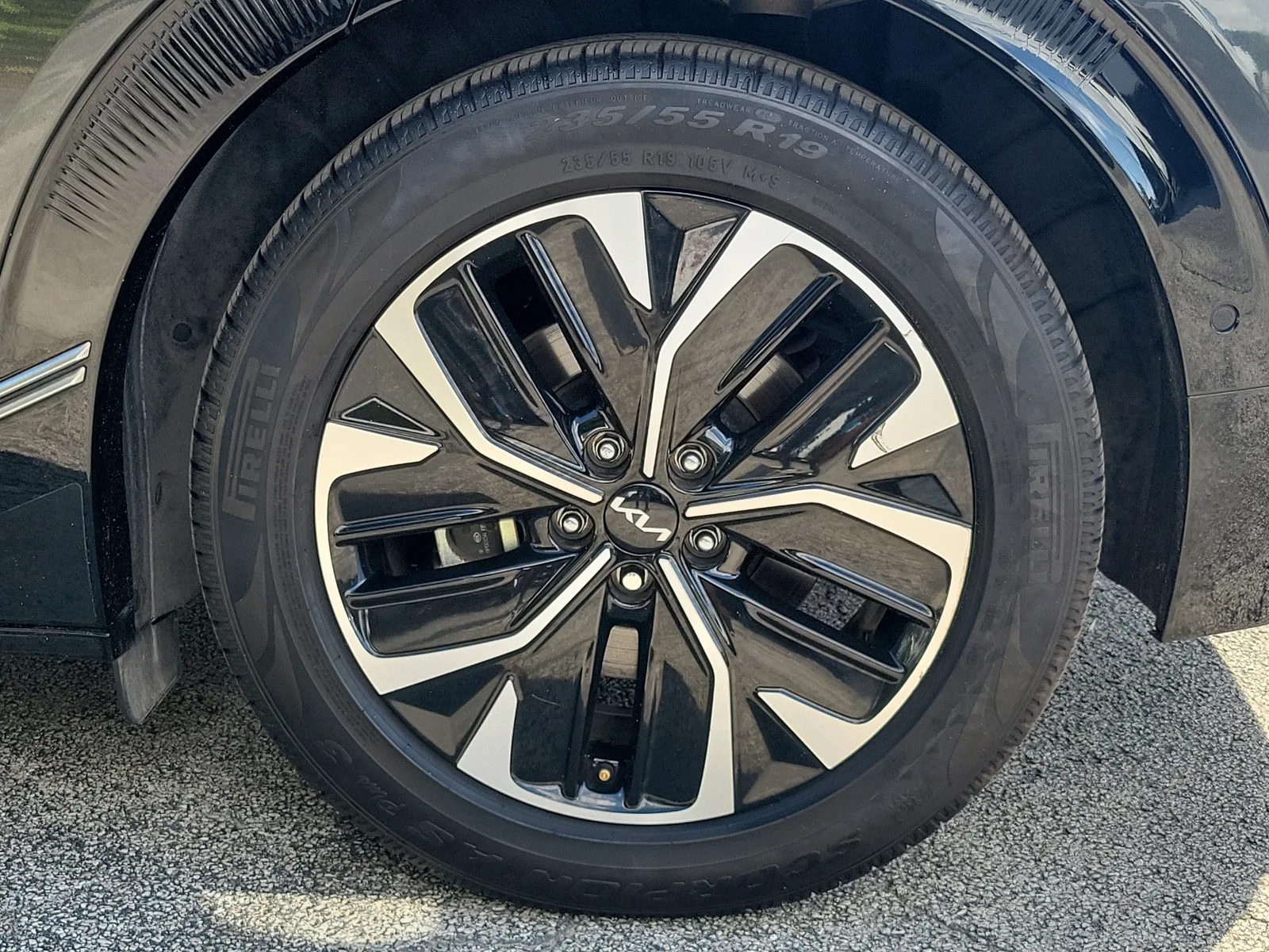 2024 Kia EV6 Wind photo 9