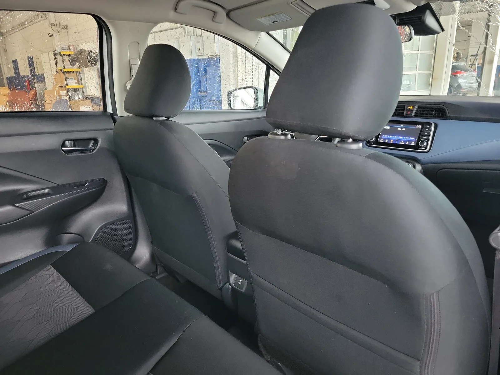 2024 Nissan Versa SV photo 6