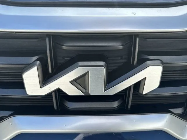 2023 Kia Telluride S photo 10