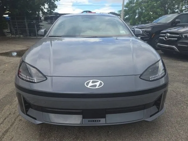 2023 Hyundai IONIQ 6 SEL photo 5