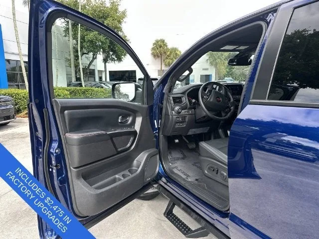 2021 Nissan Titan PRO-4X photo 21