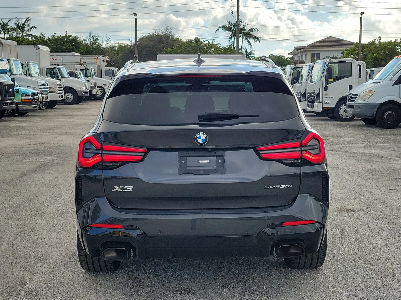 2023 BMW X3 sDrive30i photo 4