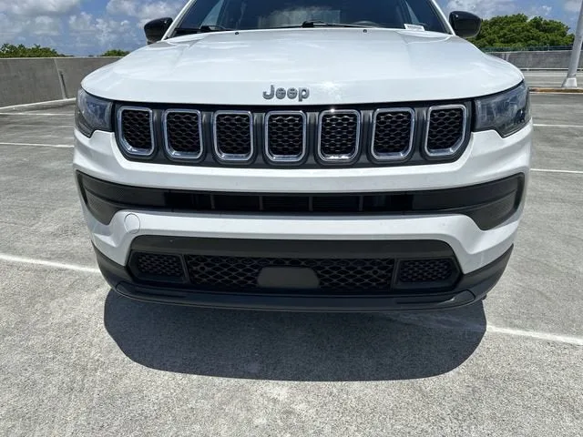 2023 Jeep Compass Sport photo 20