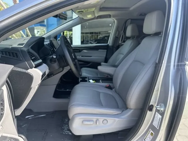 2024 Honda Odyssey EX-L photo 30