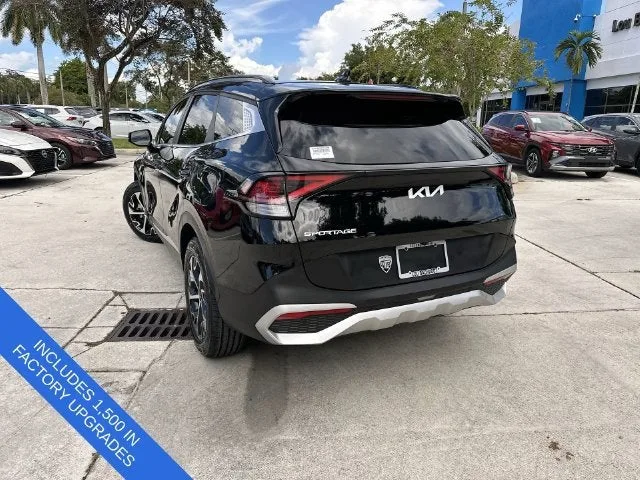 2025 Kia Sportage EX photo 12