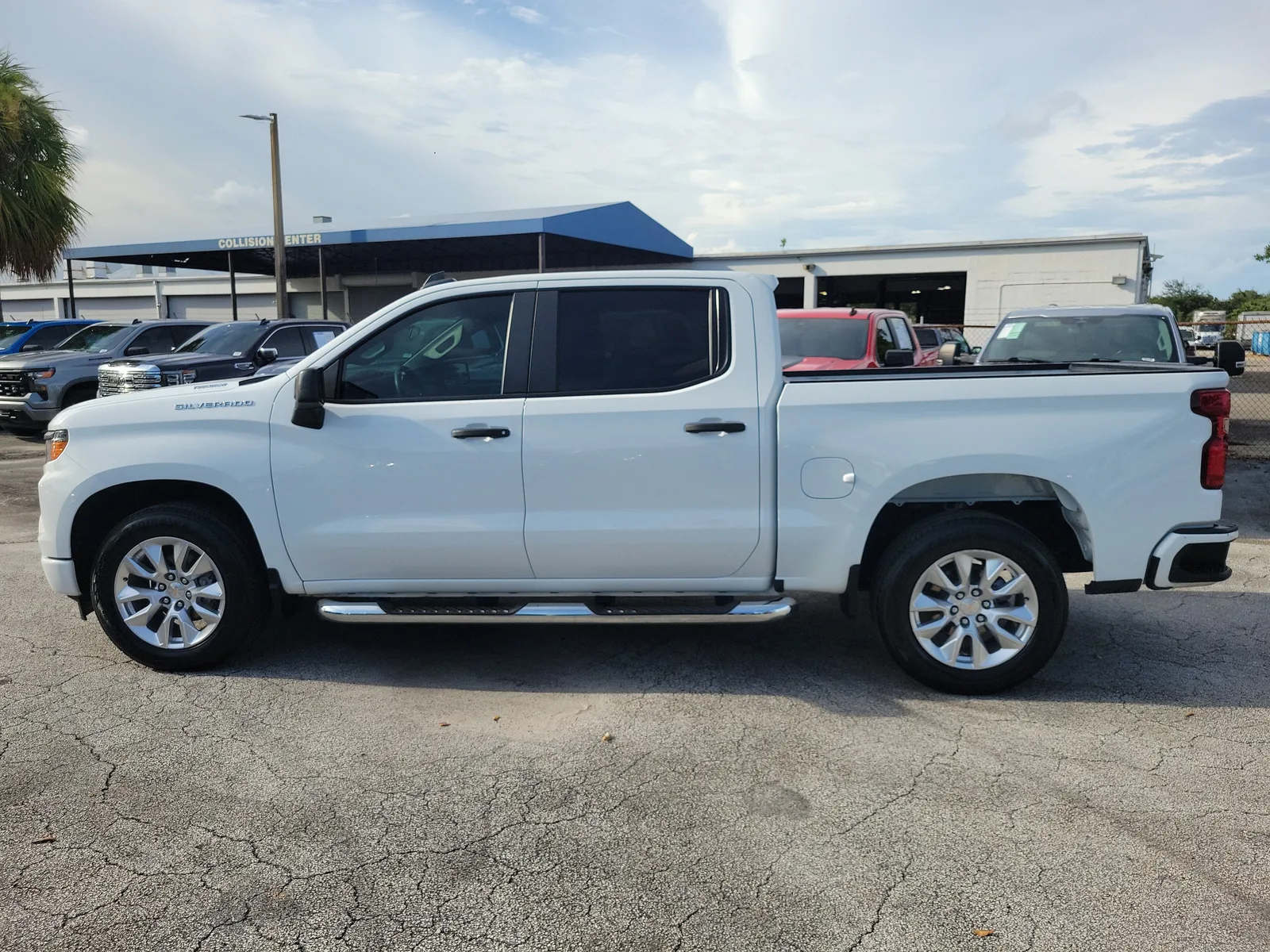 2025 Chevrolet Silverado 1500 Custom photo 6