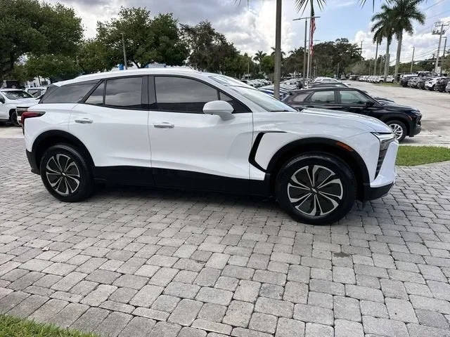 2024 Chevrolet Blazer EV LT photo 15