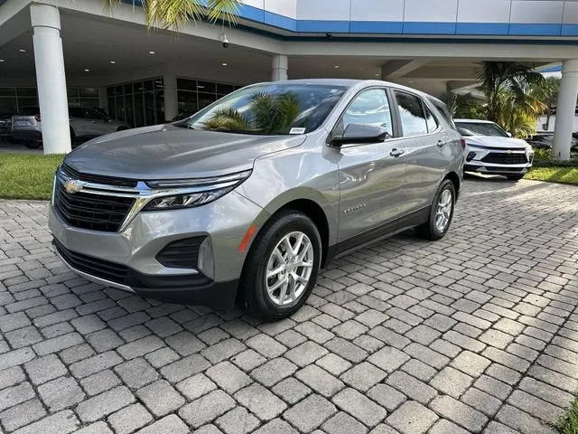 2024 Chevrolet Equinox LT photo 21