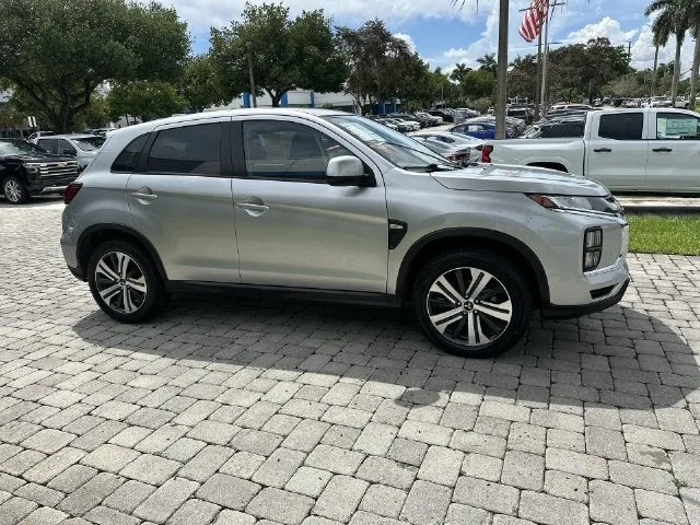 2025 Mitsubishi Outlander Sport S photo 15
