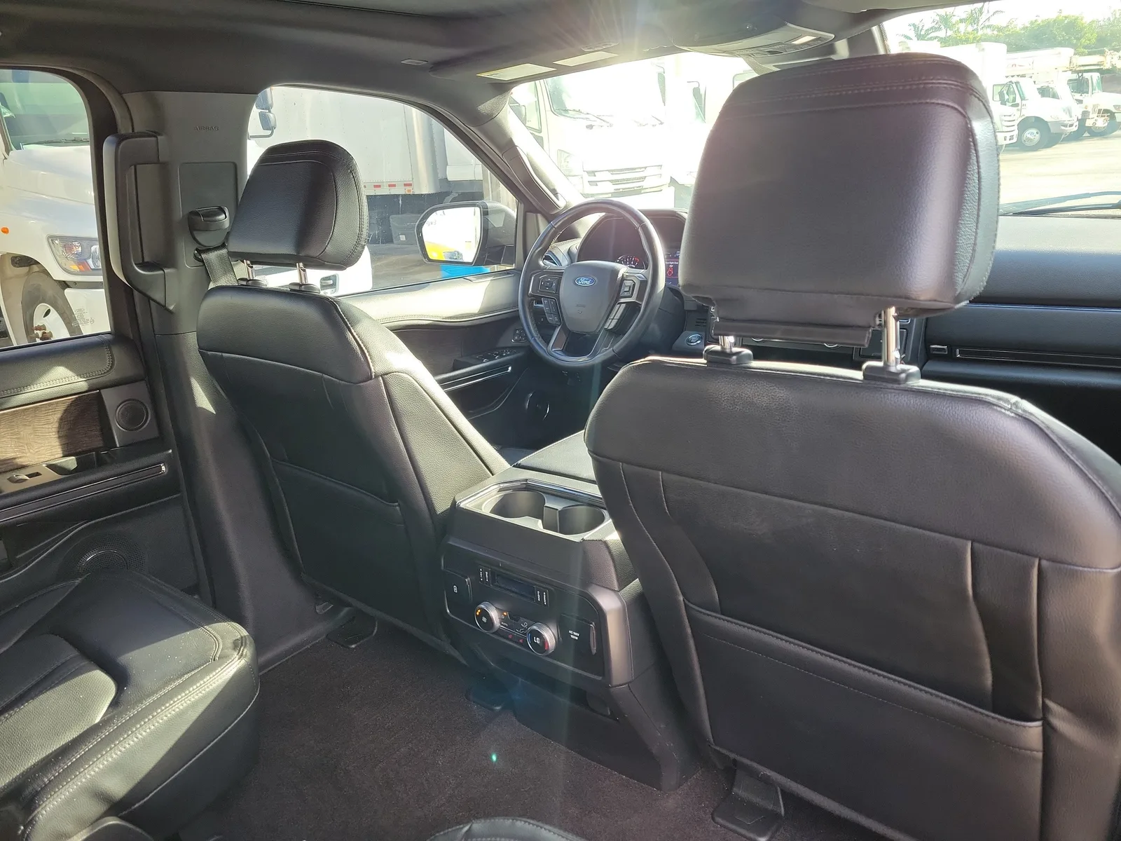 2021 Ford Expedition Limited photo 8