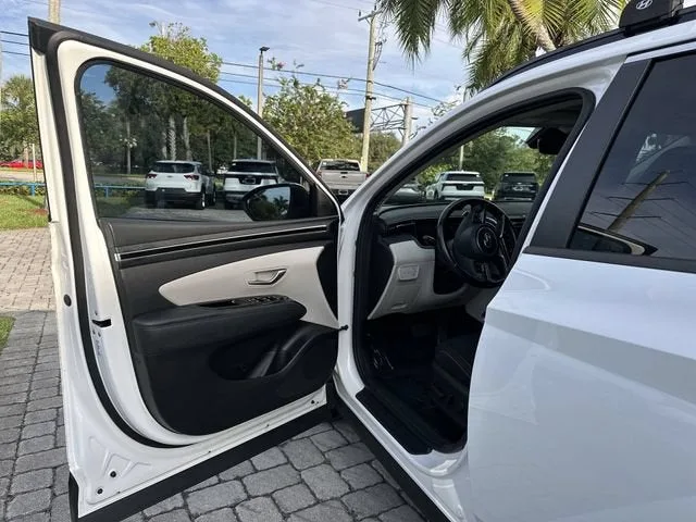 2022 Hyundai Tucson Hybrid SEL Convenience photo 22