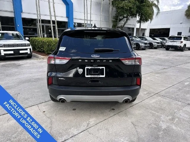 2022 Ford Escape SEL photo 36