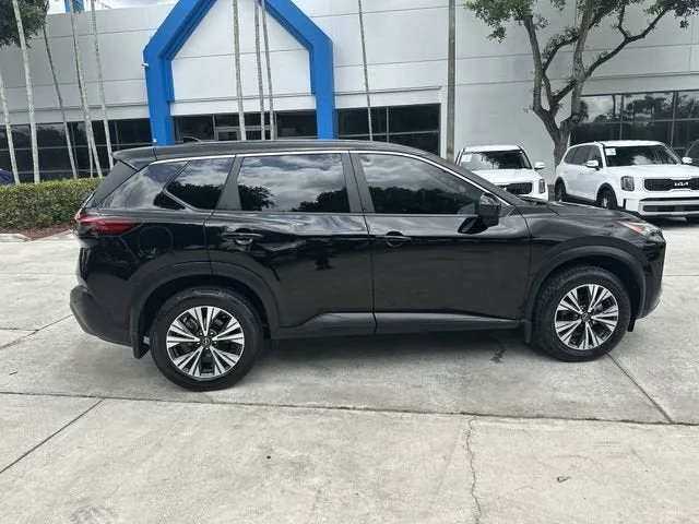 2023 Nissan Rogue SV photo 32