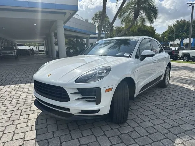 2020 Porsche Macan 4DR AWD photo 36
