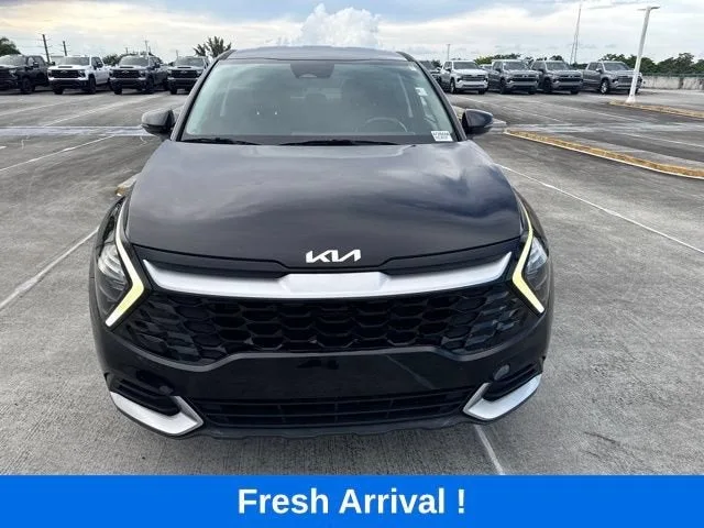 2023 Kia Sportage EX photo 17