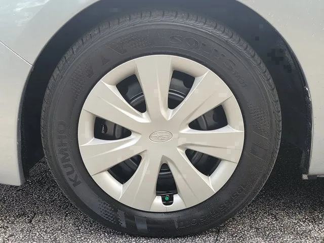 2012 Subaru Impreza Sedan 2.0i photo 9