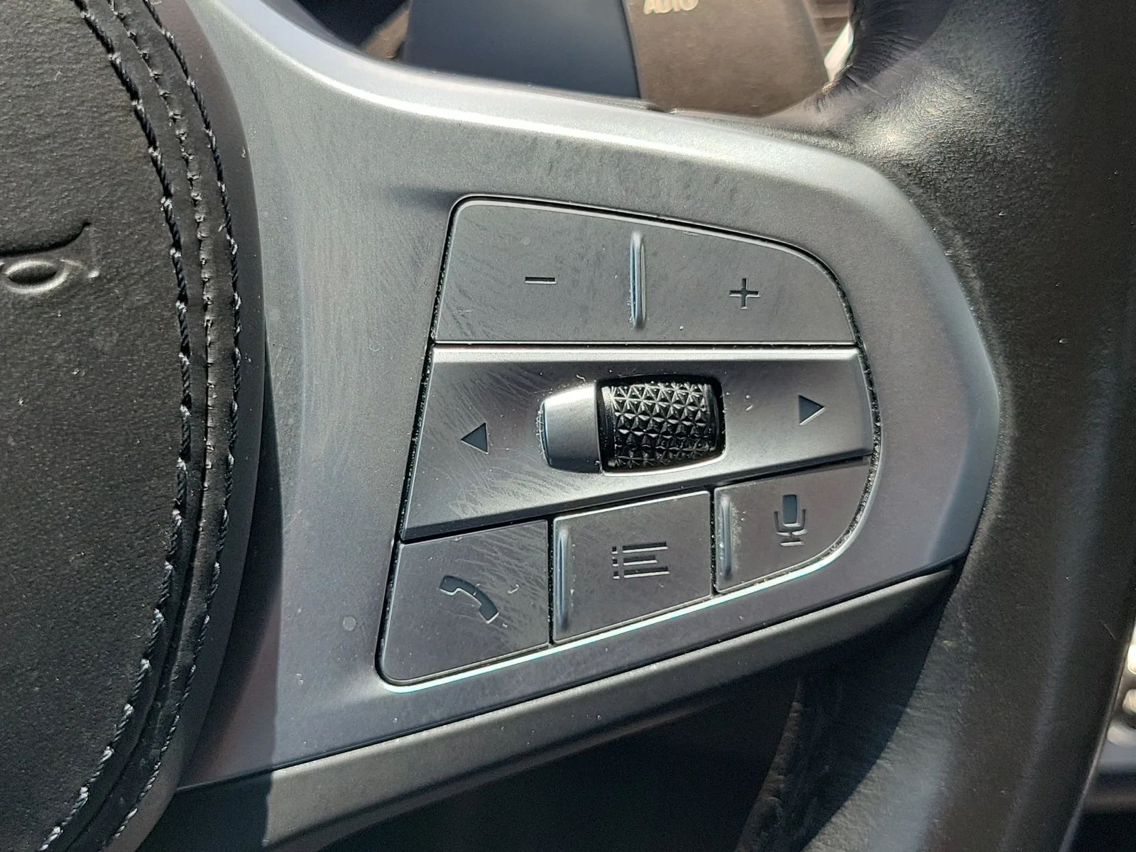 2022 BMW 7 Series 740i photo 27