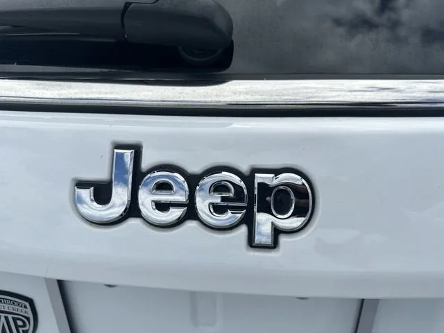 2023 Jeep Compass Sport photo 14