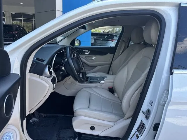 2022 Mercedes-Benz GLC GLC 300 photo 30