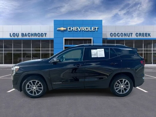 2024 GMC Terrain SLT photo 5