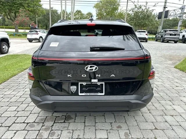 2025 Hyundai Kona SEL photo 34