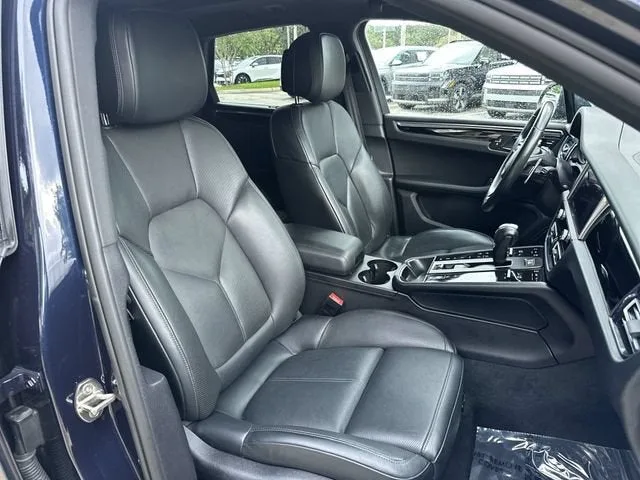 2023 Porsche Macan S photo 29