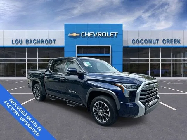 2022 Toyota Tundra 4WD Limited photo 2