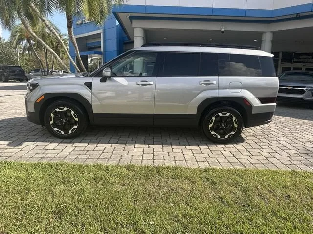 2025 Hyundai Santa Fe SEL photo 32