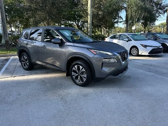 2023 Nissan Rogue SV photo 16