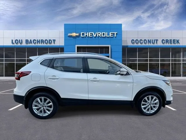 2022 Nissan Rogue Sport SV photo 9