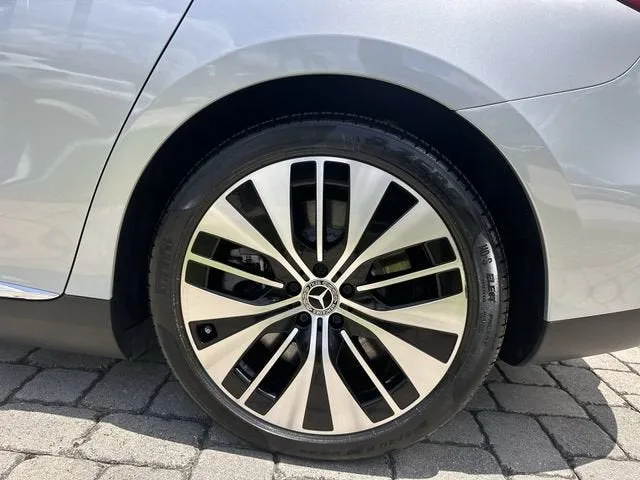 2023 Mercedes-Benz EQE EQE 500 photo 11