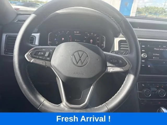 2022 Volkswagen Atlas 2.0T SE w/Technology photo 6